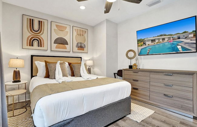 7 Br Home with Pool Gameroom & Soccer - Foto 46