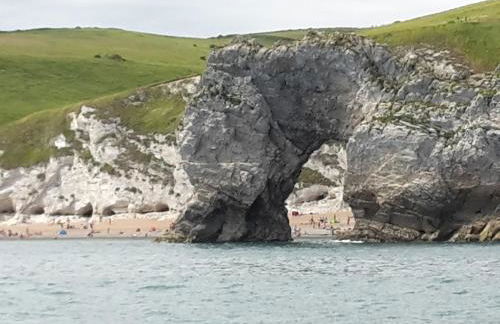 HighTide - 2 bed with parking, balcony & sea view. - Photo 12