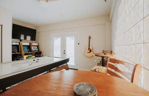 Cowboy Den-Private Hot Tub-Game Room-Pet Friendly-No Pet Fees! - Foto 55