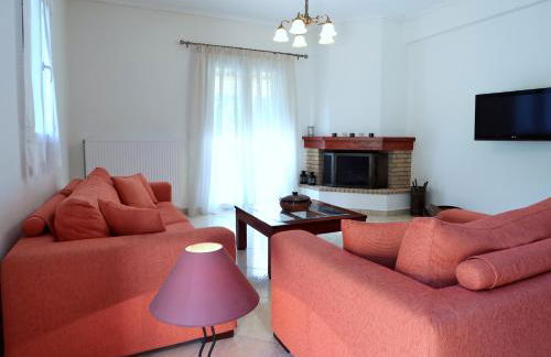 Gloria's House - Photo 2