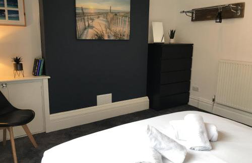 Bright Spacious 3-bed With Office & Patio, Preston - Foto 46