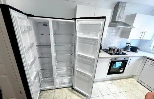 Spacious 4Bedroom - 10mins to London Bridge with Parking & Garden - Foto 22