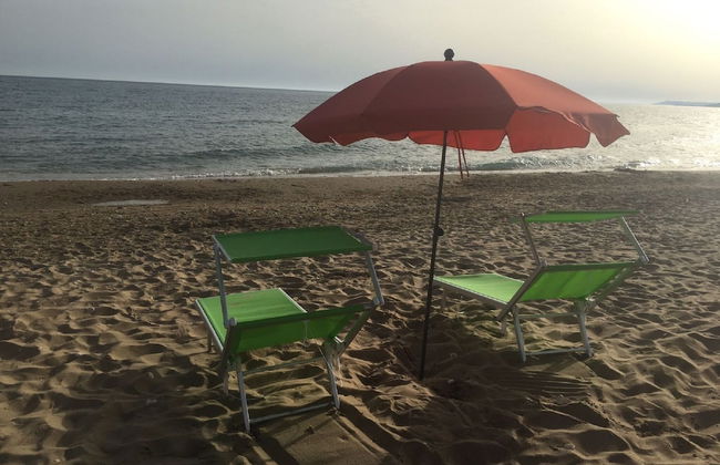 Cottage on the Beach - Photo 14