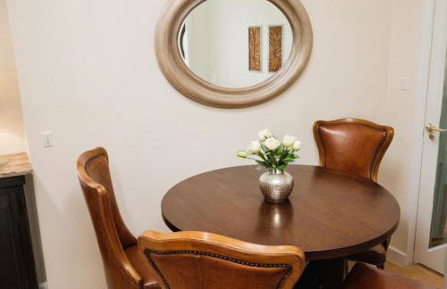 Stylish Venice Escape Near the Marina & Beachfront - Foto 13