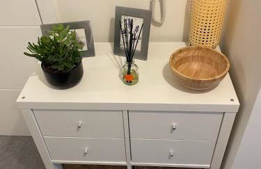 Number 10 Stunning Apartment, Fantastic Location! - Photo 24