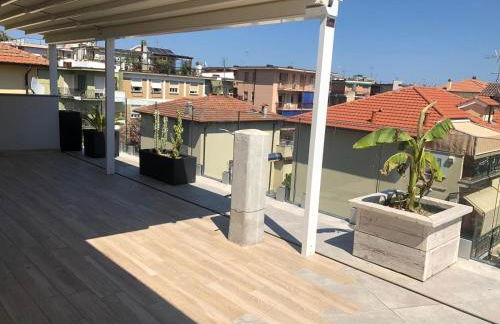 Appartamento Spotorno con ampio terrazzo attrezzato anche con angolo cottura - Foto 37