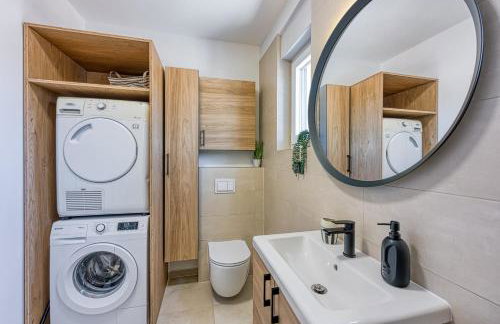 Modern apartment Ana with Jacuzzi and Pool - Foto 28