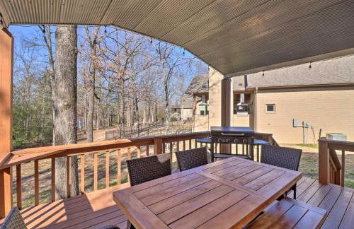Lakefront Greers Ferry Cabin with Covered Boat Slip! - Foto 4