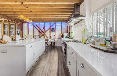 The Dairy Cottage with hot tub & pizza oven - Photo 35