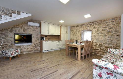 Beautiful Villa Petra with Summer Kitchen and Pool - Foto 22