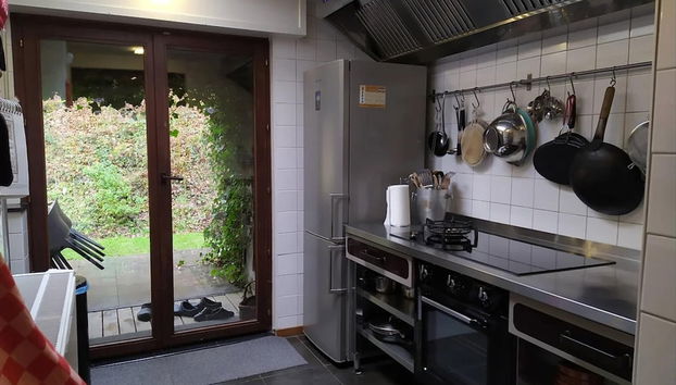 Luxurious Holiday Home in the Heart of the Belgian Ardennes - Foto 3, Eigene Küche