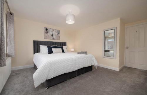 Stunning Spacious Home - Parking - Garden - Sleeps 6 - Foto 7