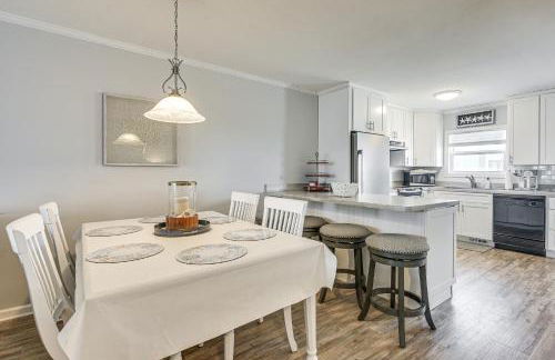 Ocean Isle Beach Condo with Balcony Steps to Shore! - Foto 8