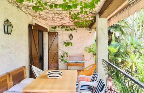 Casa mediterránea con gran jardín y piscina a 500 m de la playa - Foto 53