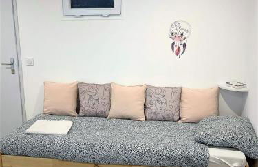 Studio Le Plum'Art, 10mn Zoo de Beauval avec jardin - Foto 12