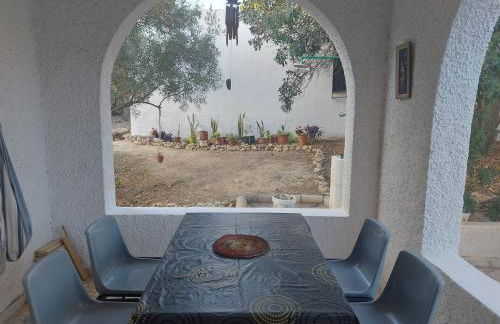 Casa rural Alborania con jardín, aparcamiento, tranquilo, entre el mar y el desierto - Foto 1