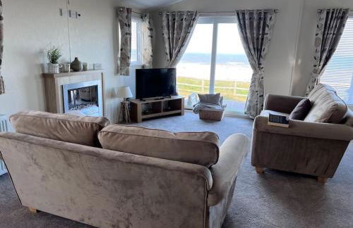 Beautiful 2-Bedroom Lodge with Spectacular Views - Photo 11