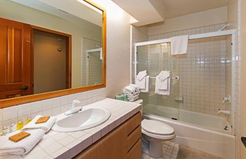 SnowCreek #936 Shared Pool & Hot Tub - Photo 14