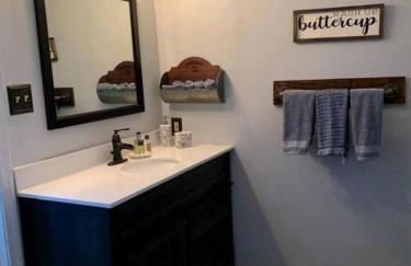 Sweet Chic Farm Cottage with Pool, Hot-Tub and Beautiful Sunsets in Maryland - Foto 39