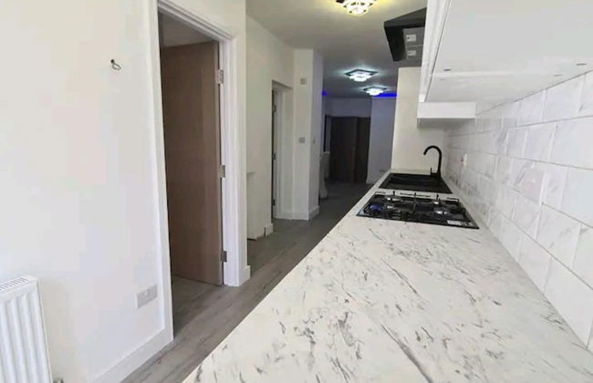 Apartment - Sleeps up to 6 & Free Parking - Foto 10