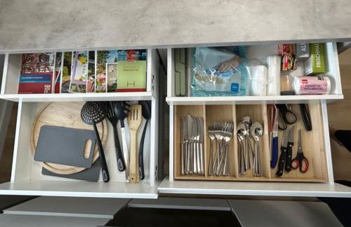 HÖL-Moderne Wohnung in zentraler Lage, Schallschutzfenster, 24h-Self-check-in, Disney Plus - Foto 15