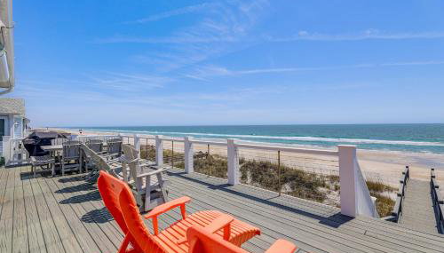 Beachfront Oasis w/ 2 Large Decks, BBQ & Views! - Foto 1