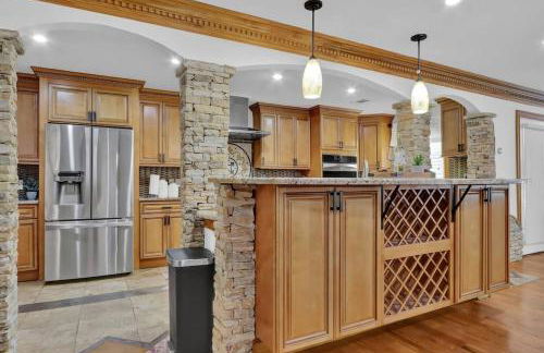 Big 6BR,4BA Home w 10-Car Parking for CrewsGrps - Foto 25