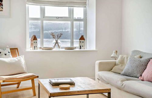 No.1 Sail House - Photo 4