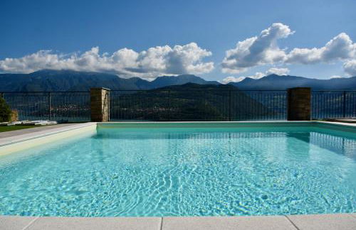Italian Vacation Homes - La Petite Maison du Lac - Photo 3