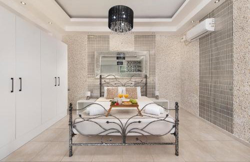 Marble Pool Villa - Photo 16