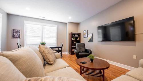 Perfect Downtown Location - 3BR - Private Garage - Family Friendly - Foto 2