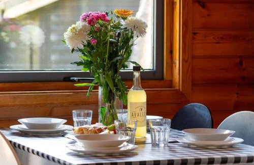 Chalet Lodge 2 - Hot Tub by Interhome - Foto 2