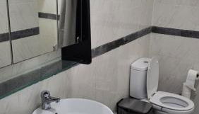 The Blue Hydrangea - Photo 3