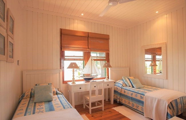 South Point Villas - Photo 2