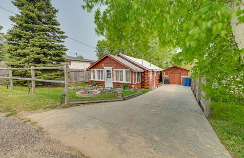 Cozy Houghton Lake Vacation Rental with Fireplace! - Foto 24