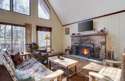 Hot Tub + Sauna + Deck + Firepit + Beach Access + Near Dining Grateful Escape by Avantstay - Foto 18