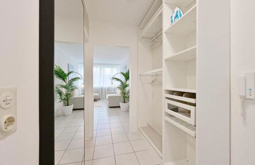 Beautiful Spacious 5 Room Apt in City Center that Sleeps 10 - Foto 9