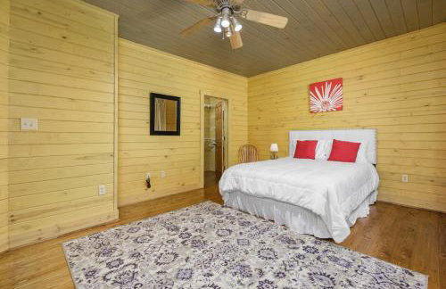 The Wagon Wheel Cabin Hot Tub Sleeps 10 Spacious - Foto 6