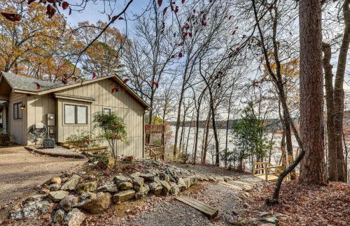 Lakefront Hot Springs Village Home with Private Dock - Foto 33