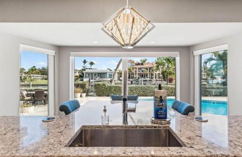 Peaceful Haven Waterfront Home Tierra Verde - Foto 8