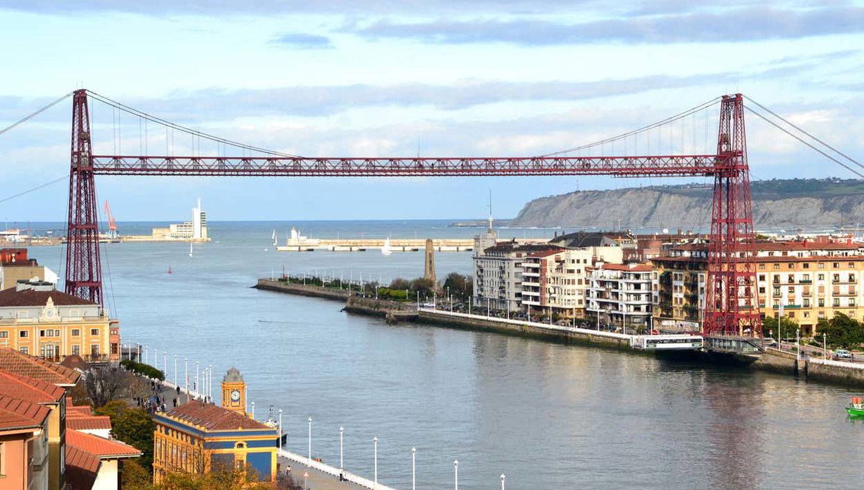 Puente Colgante de Bizkaia, que une Portugalete y Getxo
