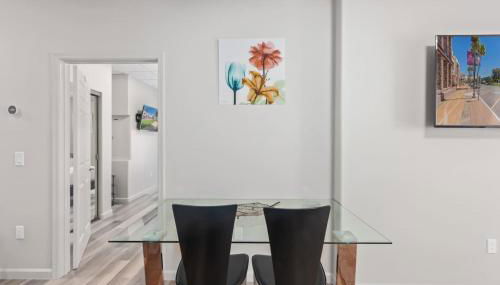 New 2 Bed 2 Bath On The Avenue - Foto 2