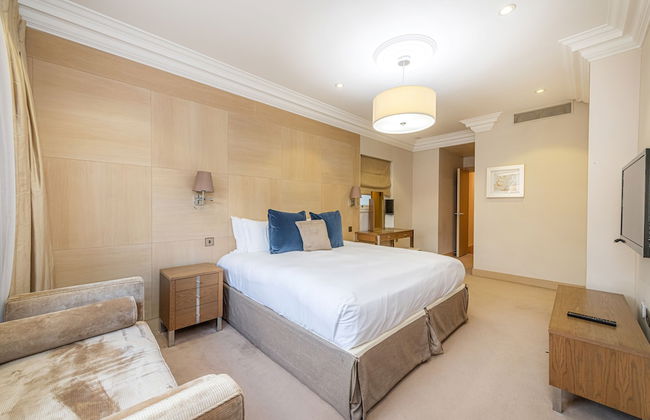 Claverley Court - Photo 45