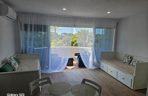 Julia's apartment - Photo 13