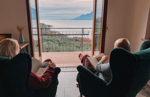 Villa Nadya by GardaDoma - Foto 10