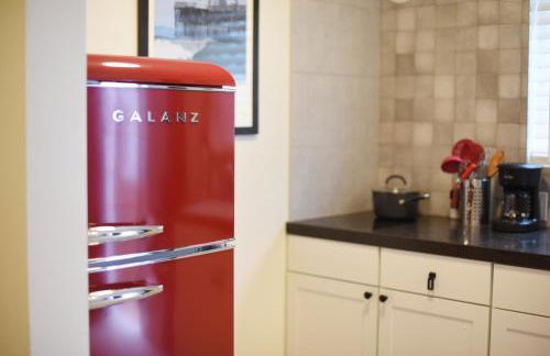 Mile to Beach! Private, Family & Pet Friendly Oasis! Pool Table & Hot tub! - Photo 27