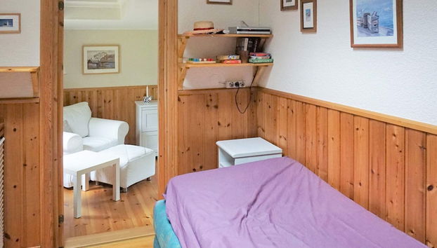 5 Person Holiday Home in Knared - Photo 4, Chambre