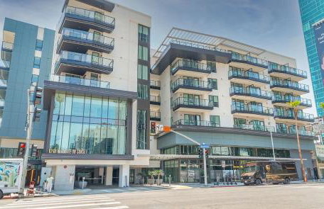 Modern Cosmopolitan APT Mid Hollywood with Free Parking 10mins to Universal Studios - Photo 53