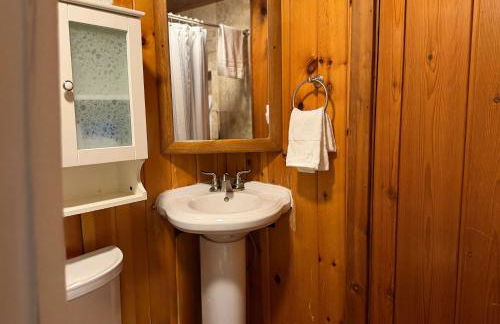 Lakeside Cabin - Foto 10