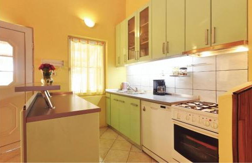 Nice Home In Nadin With Wifi - Photo 32